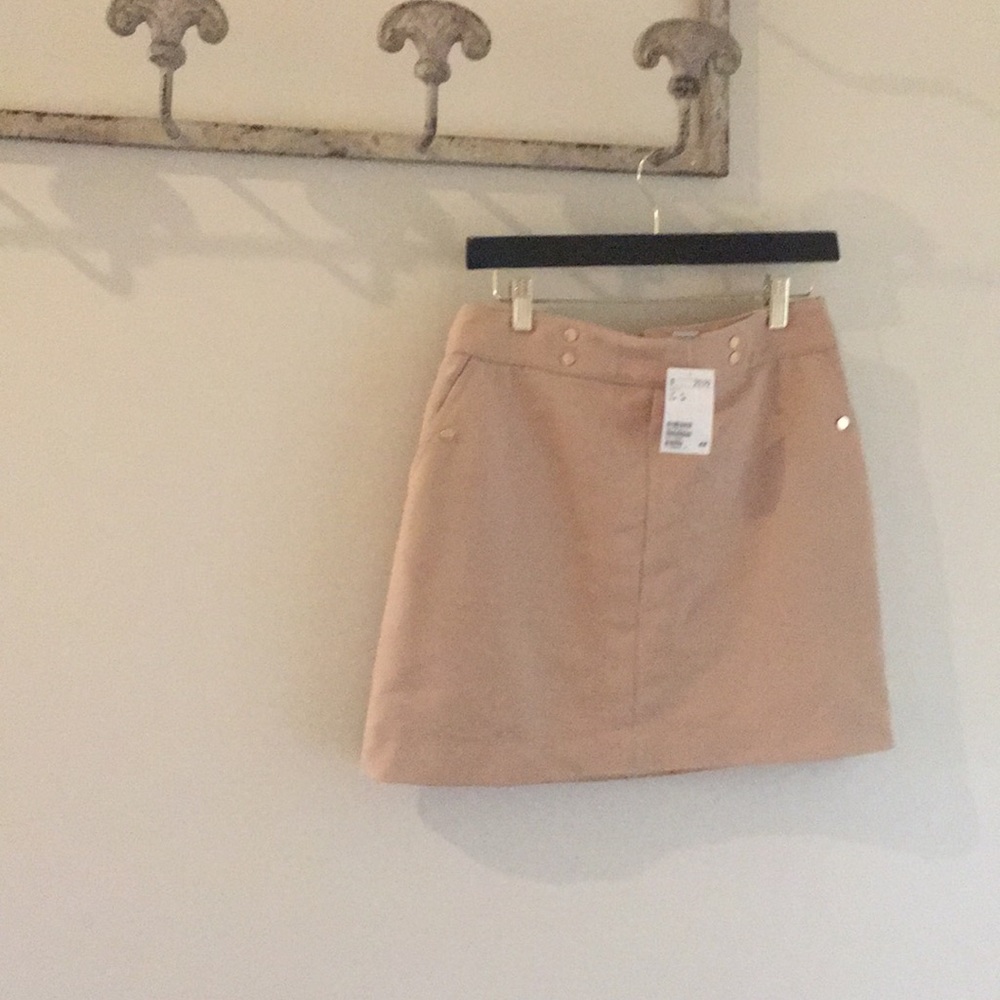 H&M mini skirt pockets gold hardware size 6 NWT